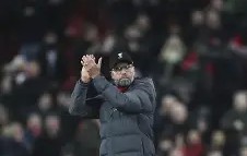 宝威体育app-利物浦备战淘汰战，球员备战下一场比赛(深度利物浦并非转会之神 苦难赛季凸显失败案例)